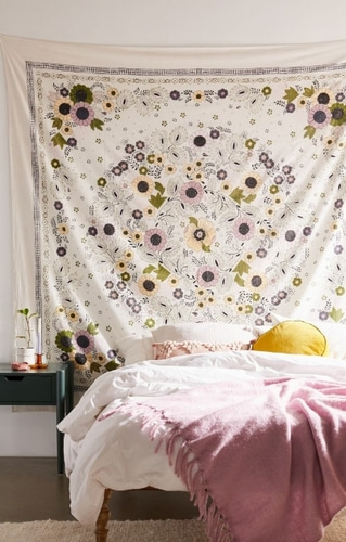 urban outfitters Tapestry