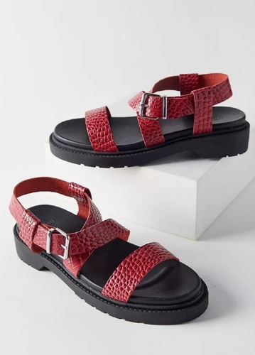 urban outfitters sandals