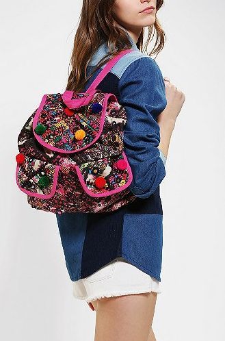 Urbanoufitters Ecote Mixed Pom Embroidered Mini-Backpack파이날세일 교환반품불가