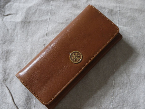 Tory Burch Leather Envelope continental  ; 데미지 세일 현금가 12만원 